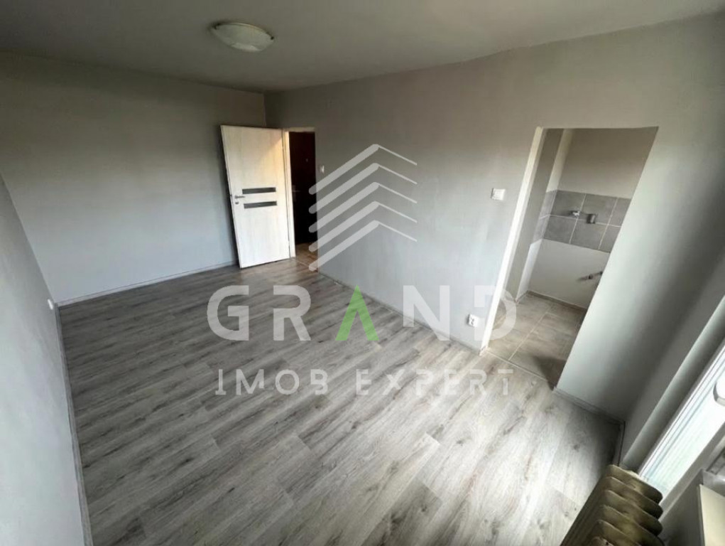 OPORTUNITATE!Garsonieră | 27,5 mp | Balcon închis | Mără