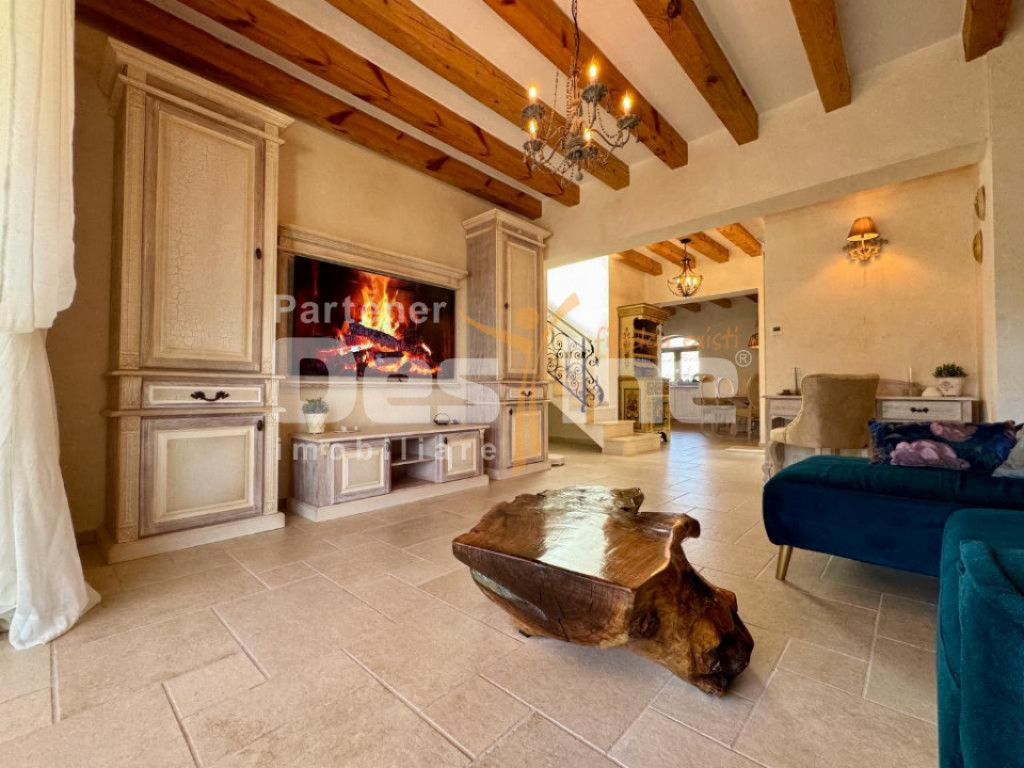 Casa cu 4 camere 160 mp + curte 250 mp, parcare, pet friendl