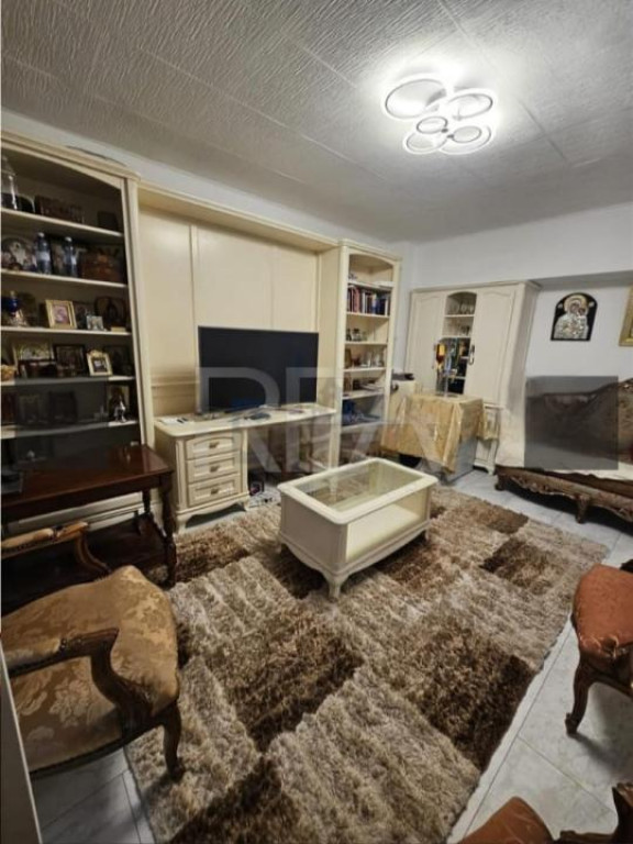 3 camere Pantelimon dec.,inst. schimb.,parcare,et. 1,an 1977