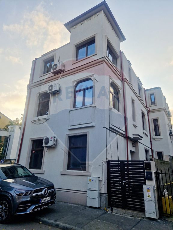 Casă / Vilă Individuală –Strada Ronda, București |D...