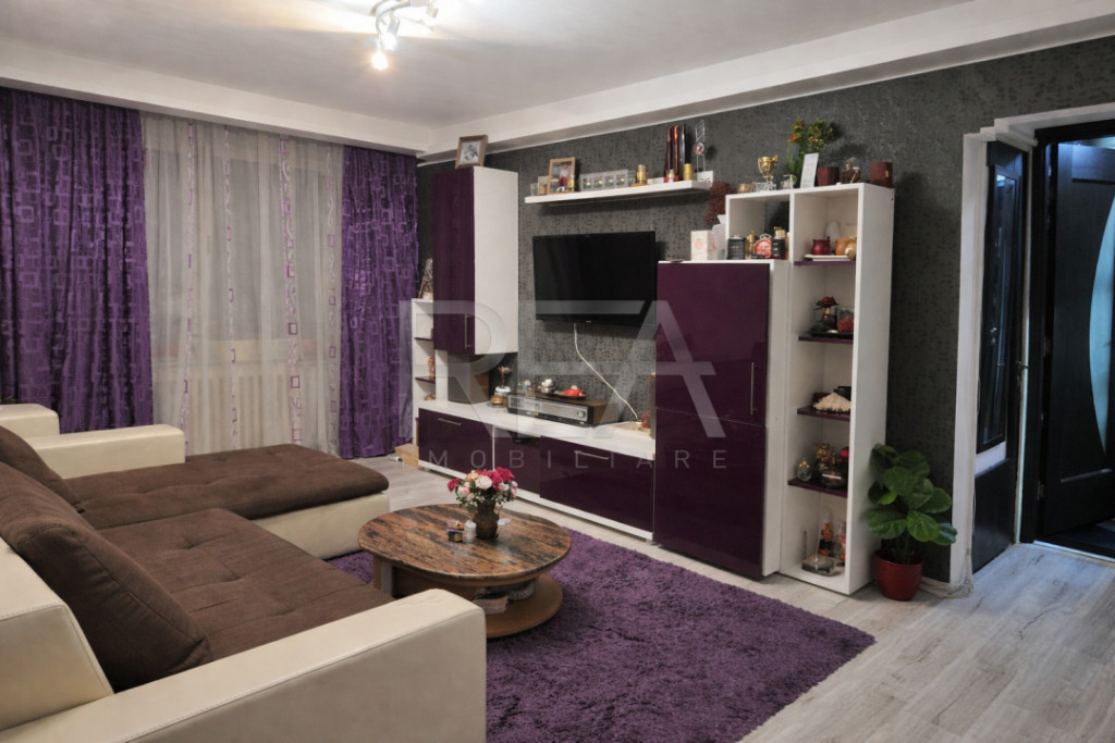 4 camere Dristor decomandat, an 1984, 82 mp