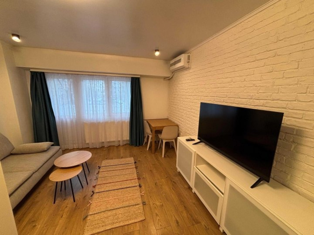 Nerva traian etaj 1 vasile carlova