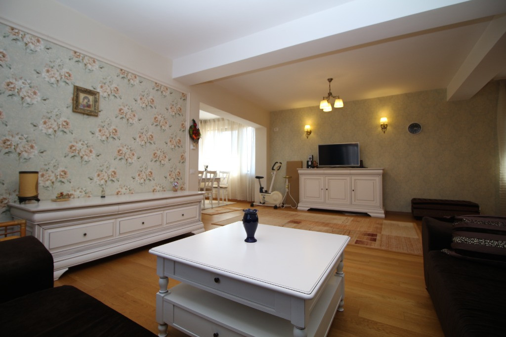 Cernica, vilă individuală, 200 mp utili, 500 mp teren