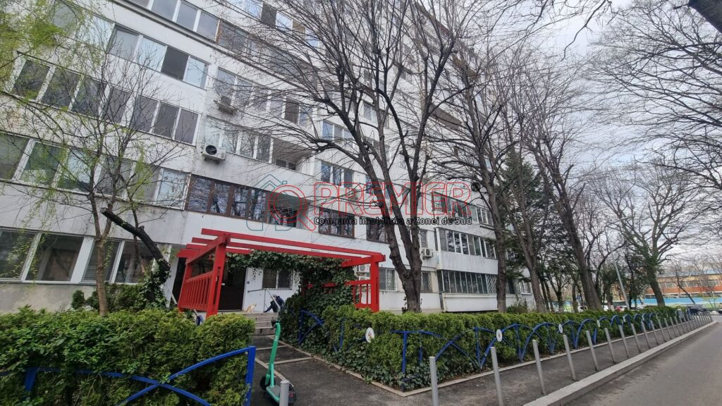 Apartament 2 camere decomandat, 53.82 mp , loc parcare –