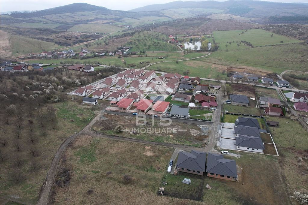 Teren Casa 700 mp / Sigmir Zona exclusiva de Case