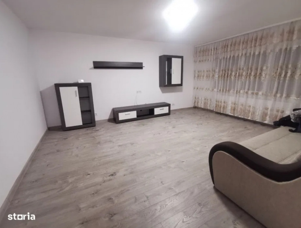 Apartament 2 camere, decomandat - zona Sacele