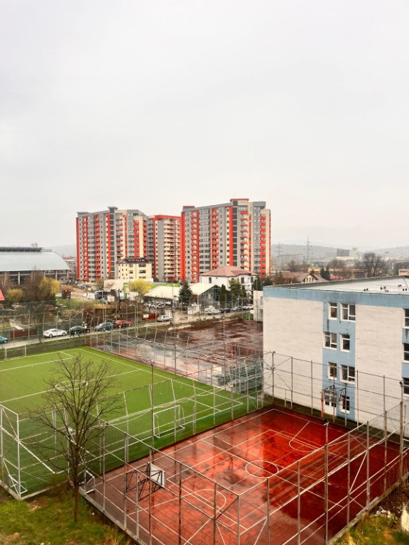 Garsoniera,etaj intermediar,Tudor Vladimirescu-Iulius Mall