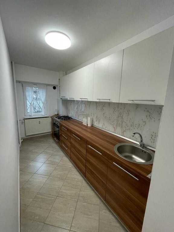 Piata sudului lidl cercetatorilor etaj 2