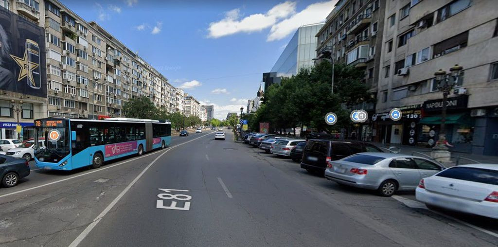 Piata Unirii 800mp (S+P+M) Vad comercial Stradal