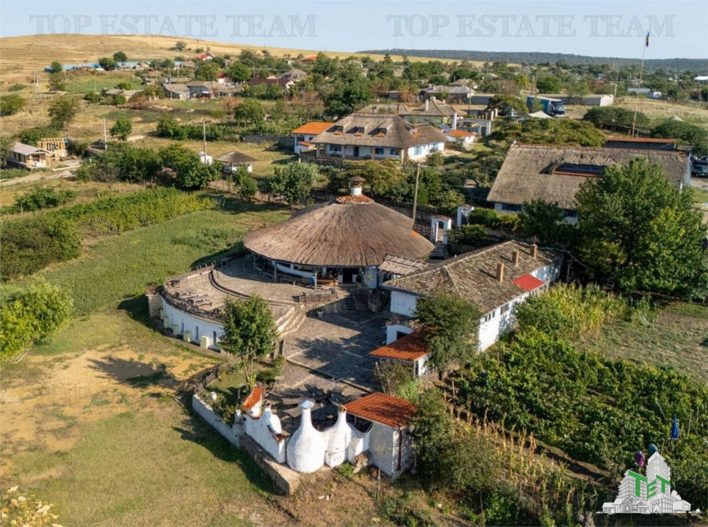 Resort Delta Dunarii | 21 camere | 18 unitati cazare | aproa