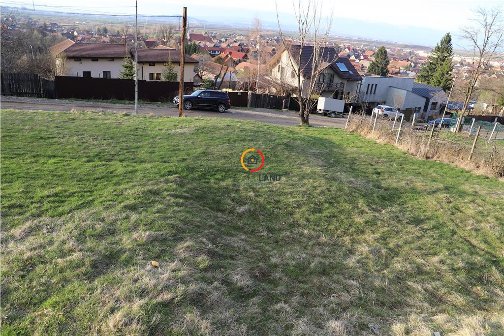 Teren insorit cu panorama deosebita