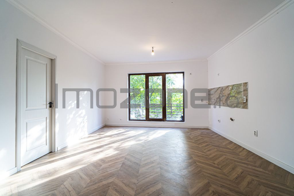 3 CAMERE, 62 mp + terasa 20 mp+ teren 128 mp, PRELUNGIREA...