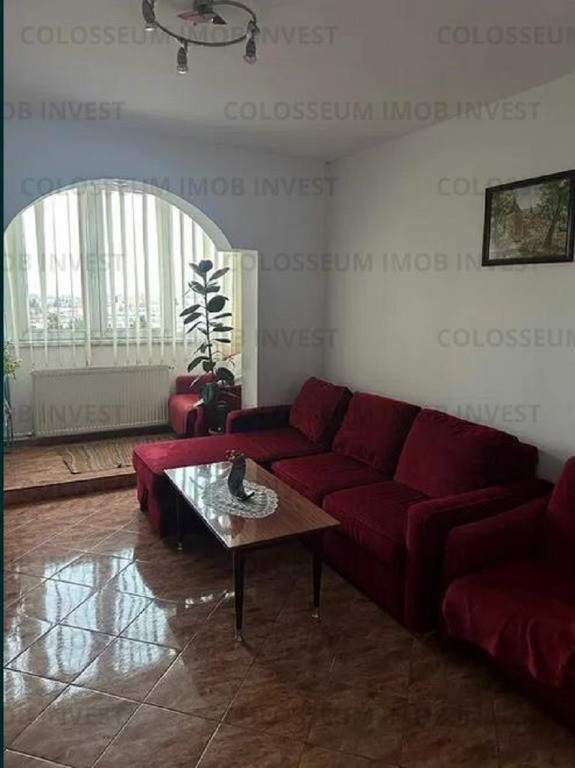 Apartament 3 camere, decomandat - zona Astra
