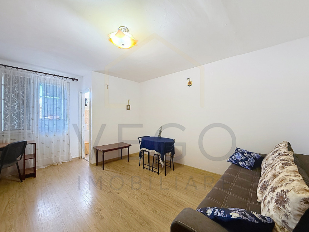 Garsoniera 28 mp + balcon 4 mp in Manastur, pe strada Parang