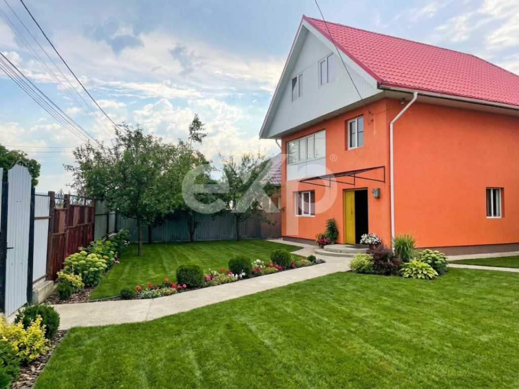 Casă / Vilă cu 6 camere de vânzare Leontinesti - Bacau