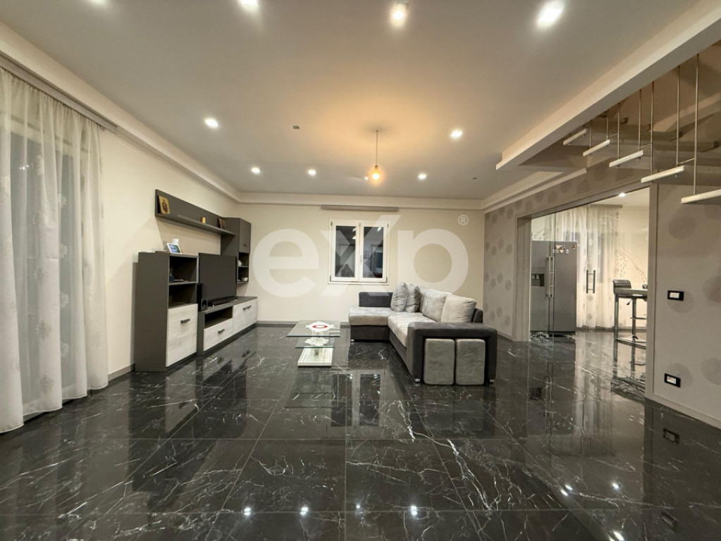 Casă premium cu 5 camere de vânzare în Șerbești, comuna