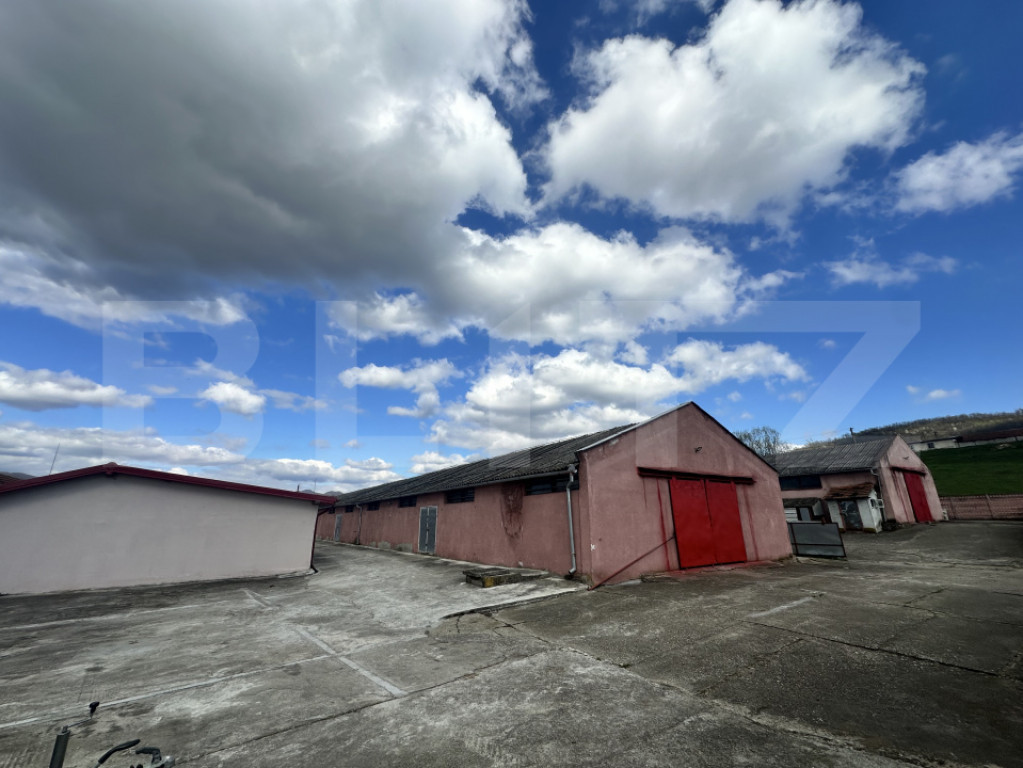 Parc industrial Bârsãu (HALE-BIROURI-APARTAMENT DE LOCUIT-
