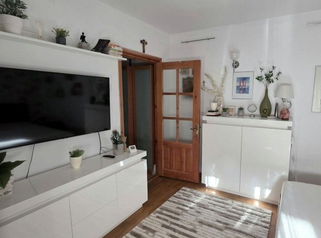 Apartament 2 camere D, in Podul de Fier