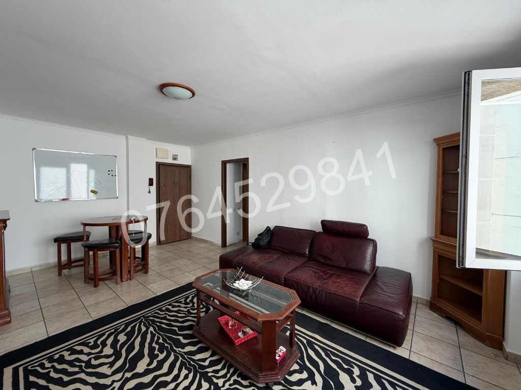 Apt. 2 cam. zona Sala Palatului-Ateneu-Cișmigiu, Str. Stirbei Voda 2