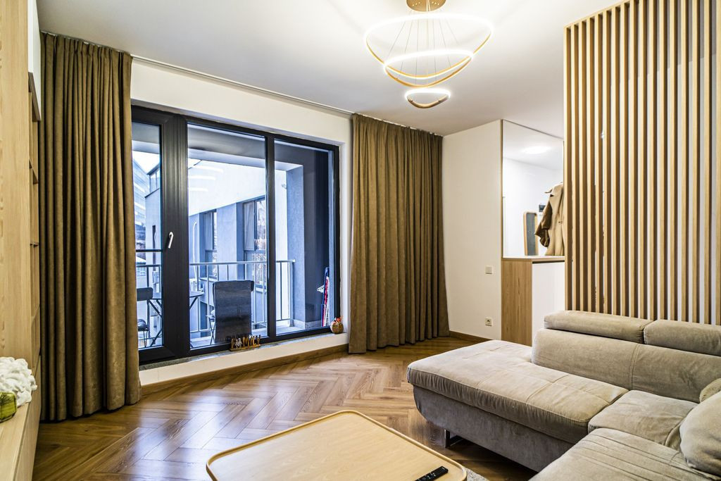 Plaza Mall-Lujerului, 2 camere, 60 mp, etaj 2,mobilat, pa...