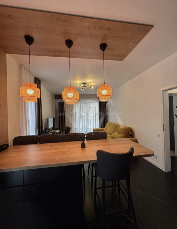 2 camere, et 8/11-Exigent Plaza faza 5