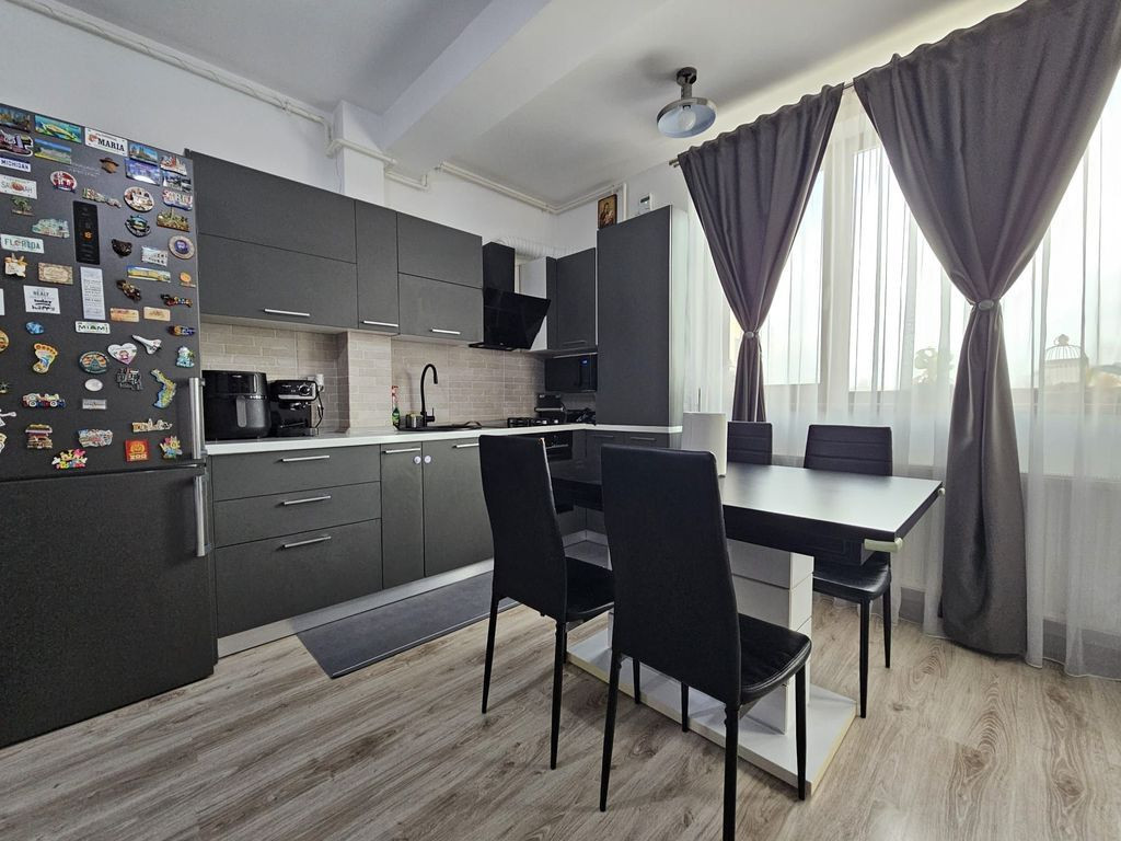 Tomis nord euromaterna-apartament 2 camere cu loc de parcare
