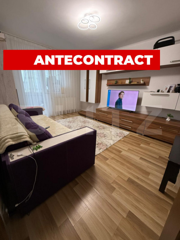 Apartament 2 camere, decomandat, etaj intermediar, parcare,