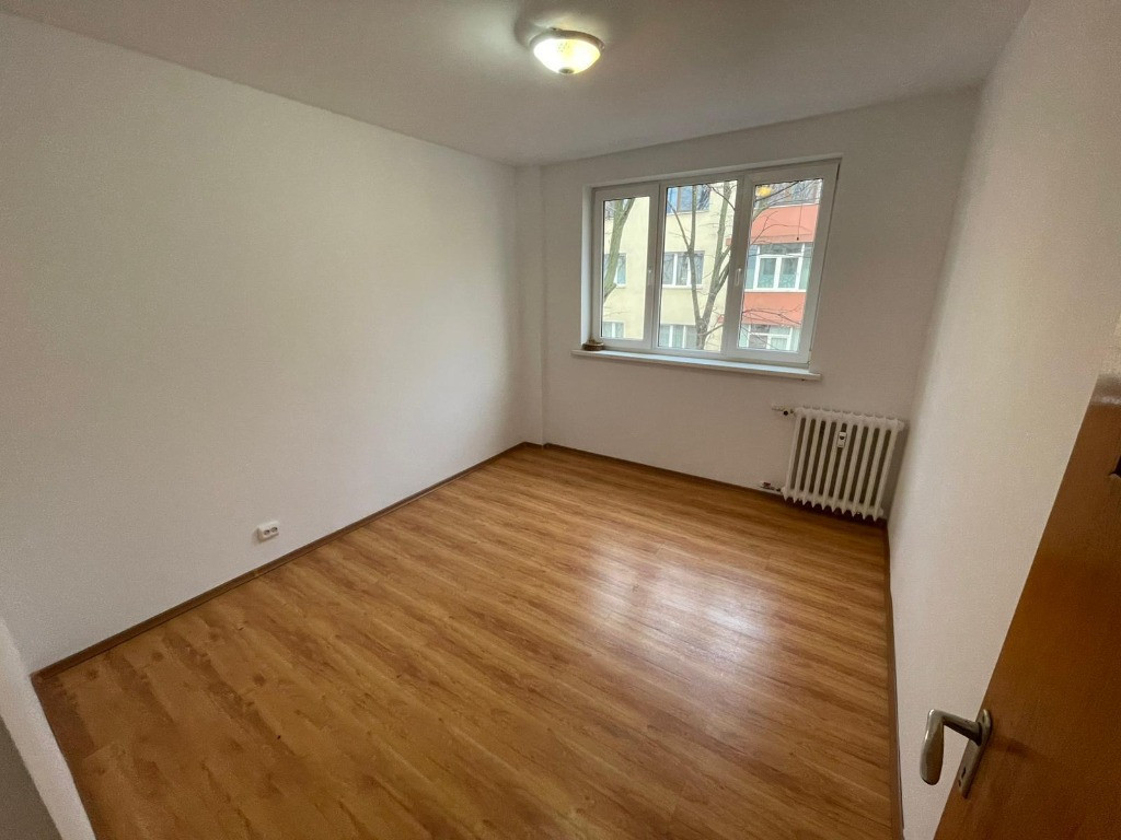 Apartament 4 camere Rahova