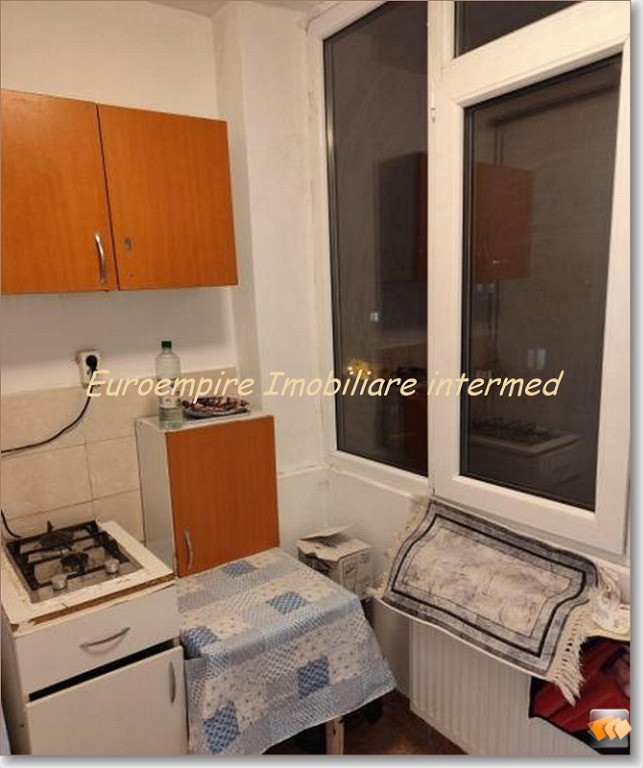 Apartament 2 camere decomandate zona KM 5