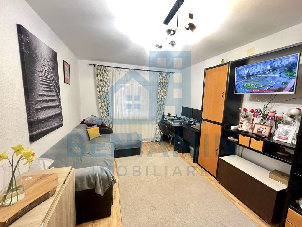 3 decomandate - parter - renovat - 57mp - centrala - Scri...