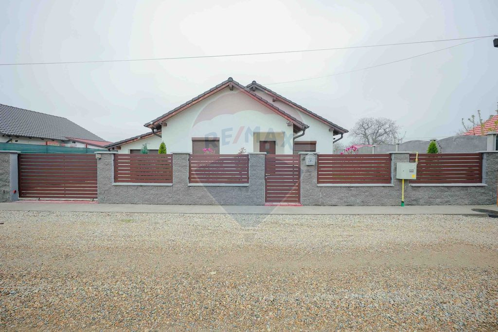 Casă Nouă în Biharia 3 Camere, Gaz, Garaj, Teren 500 m...
