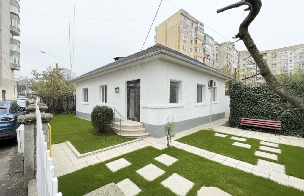 Inchiriere casa 5 camere, curte proprie, Mihai Viteazul,