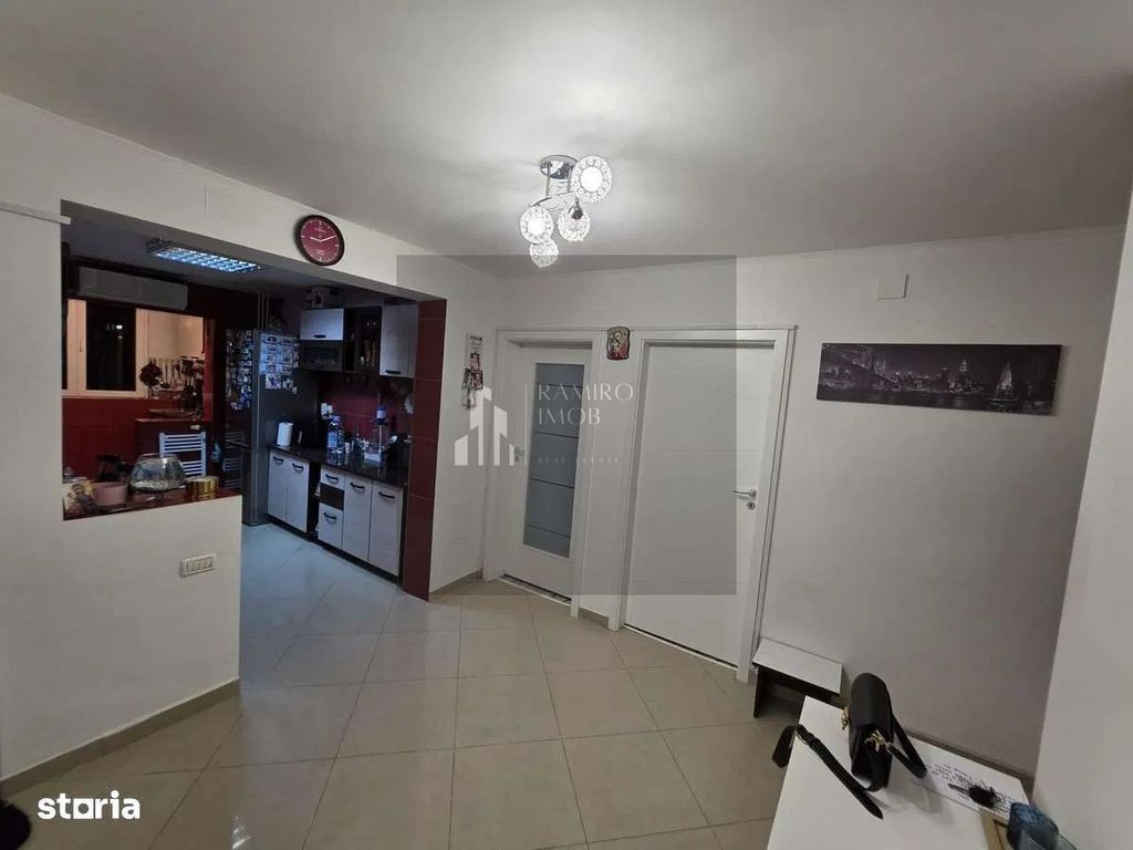 APARTAMENT 4 CAMERE, BERCENI/APARATORII PATRIEI, 2 BALCOA...