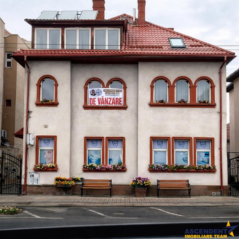 Volum arhitectural remarcabil:Sediu firma, Clinica,Investiti