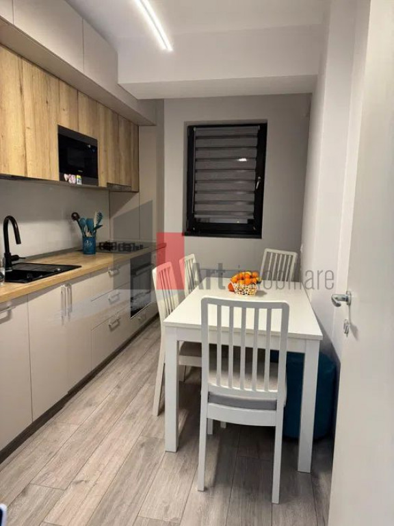Vindem apartament 3 camere-Drumul Taberei