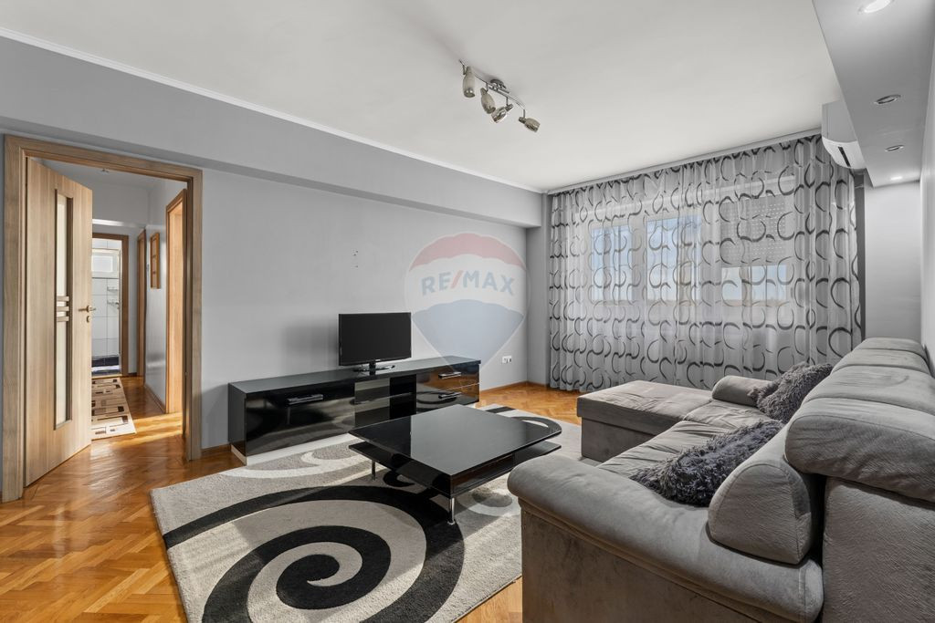 Apartament cu 3 camere de închiriat - Boul Roșu Arad