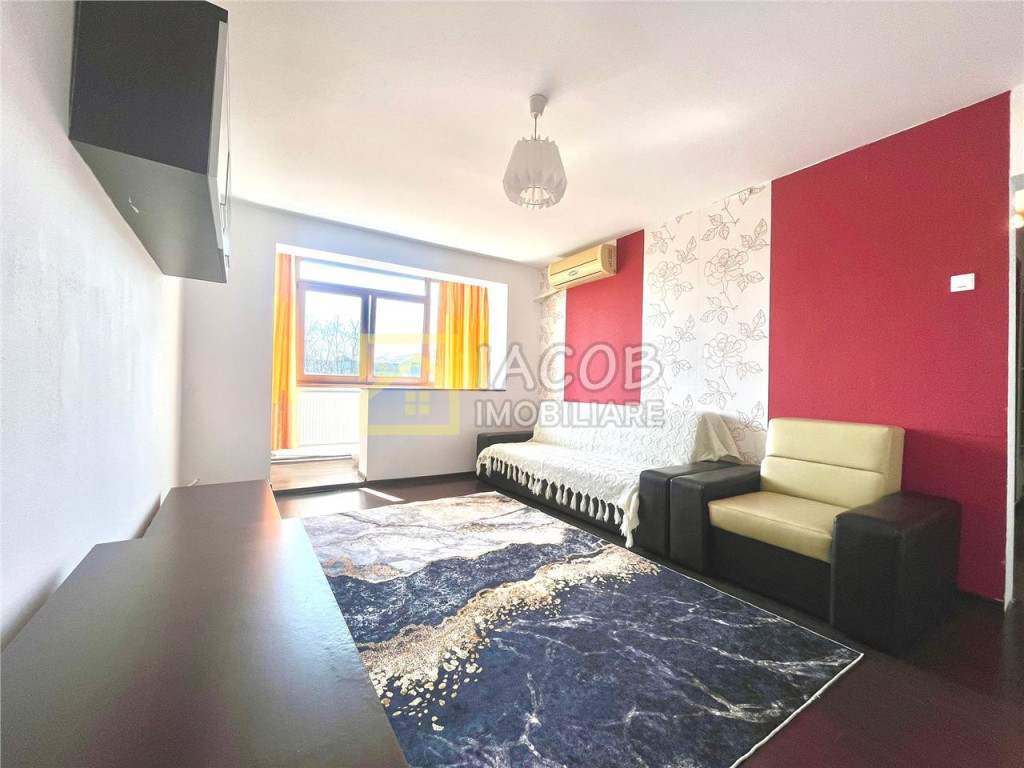 Apartament 3 camere decomandate, strada Martir Horia, Bacau