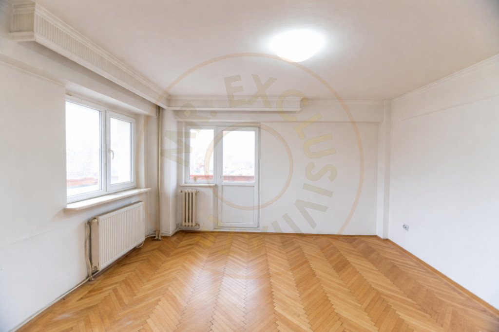 2 camere Centru Pitesti | etaj 1 | Parcul Finante| balcon sp