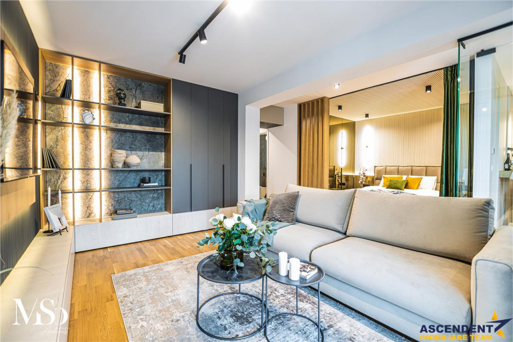 Cosmopolit Central, Studio LUX in fin aliniament, parcare s