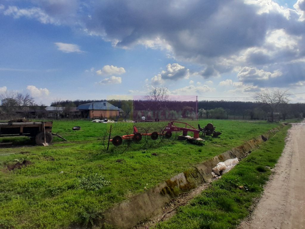 DE VANZARE TEREN 3400 MP IN SAT PODU ILFOVAT / COM BUTURU...