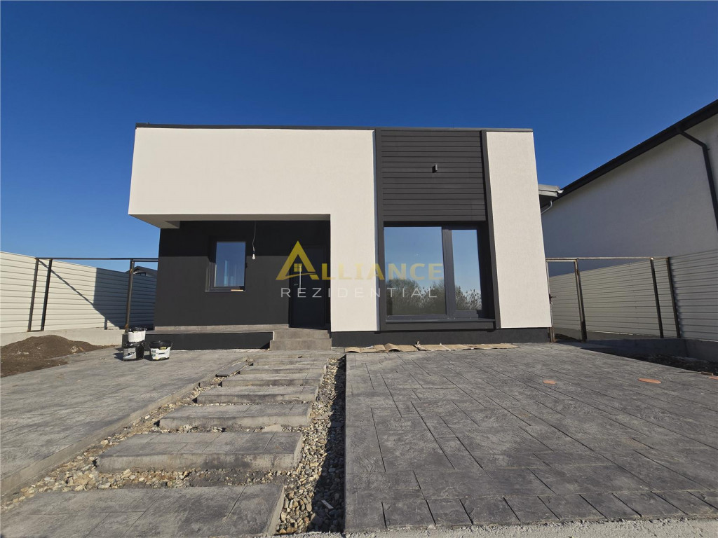 Casa parter- 438mp teren- placa beton- beci- pod