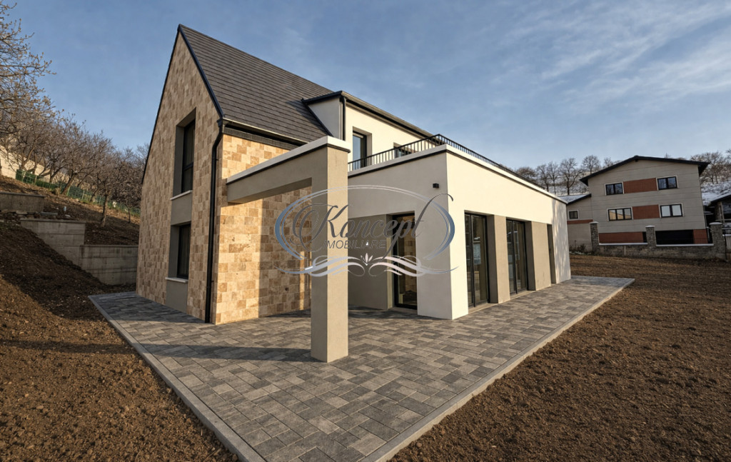 Casa de vanzare str. Republicii I Clinica I Aparthotel I ...