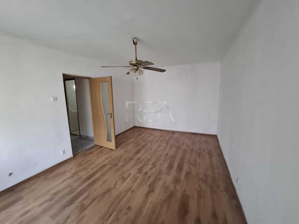 2 camere, et 6/10, bloc 1980, 58 mp-Gorjului