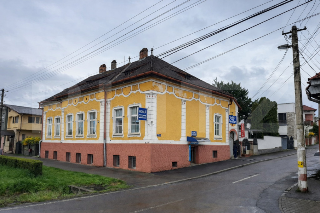 Oportunitate de investiție în Reghin – poziție premium,