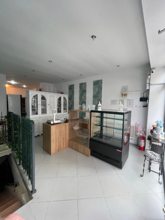 Spațiu comercial de închiriat, 104 mp, zonă Central