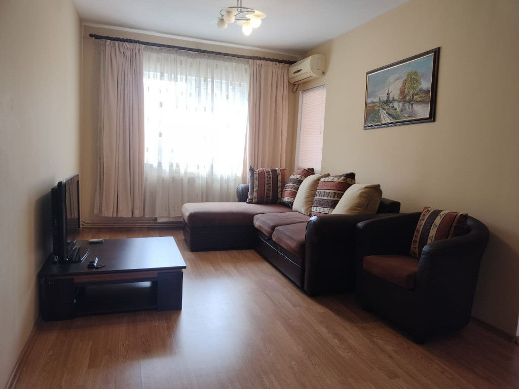 Apartament 4 camere,2 bai ,mobilat-utilat - Zona Calea Bucuresti