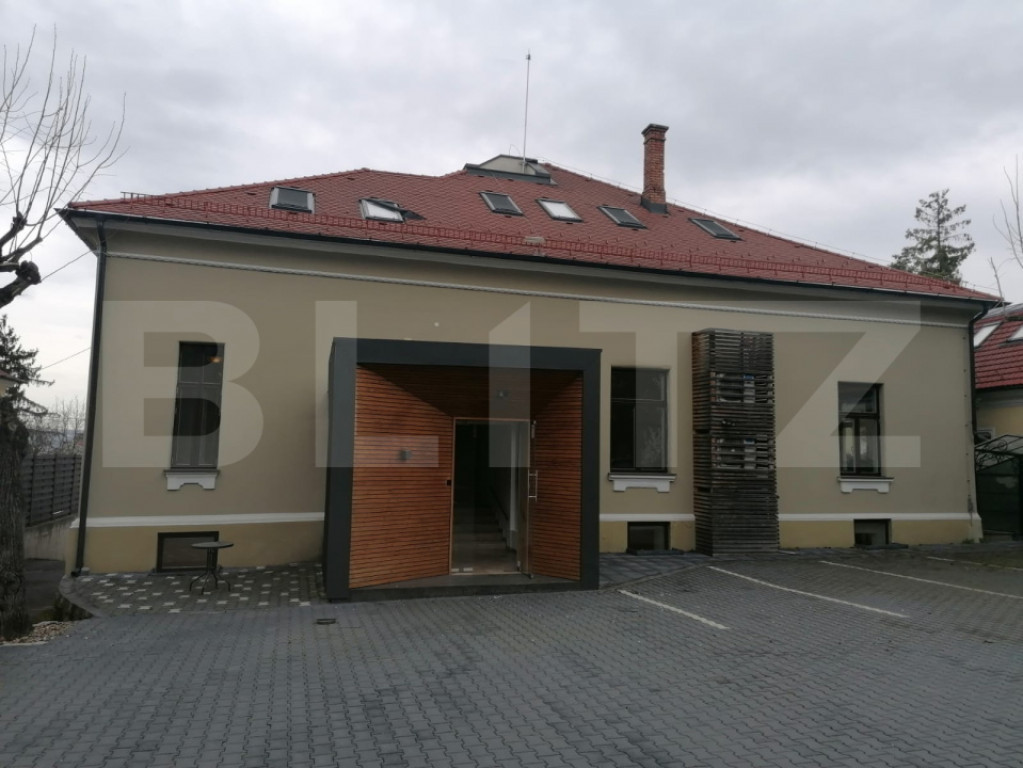 Casa de inchiriat, 504 mp, Gruia/7 strazi