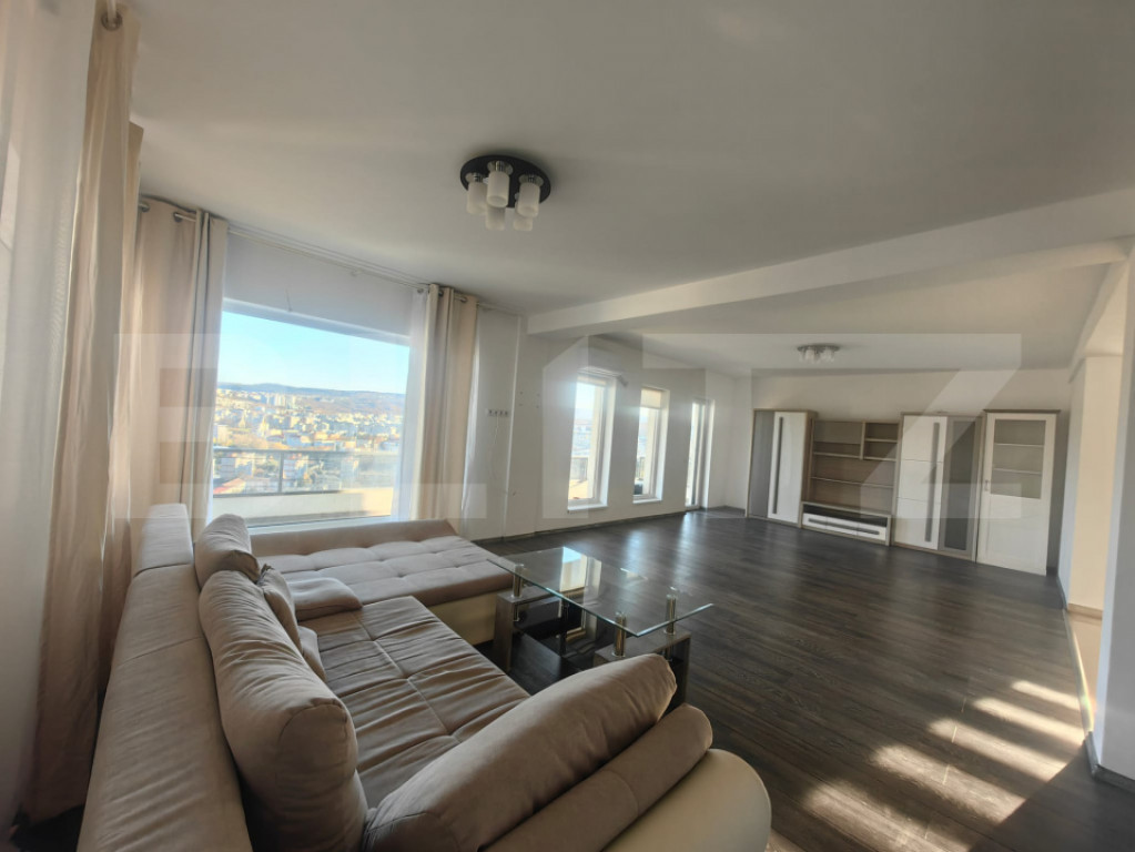 Apartament generos cu 3 camere, 155 mp, 2 parcari, zona Grig