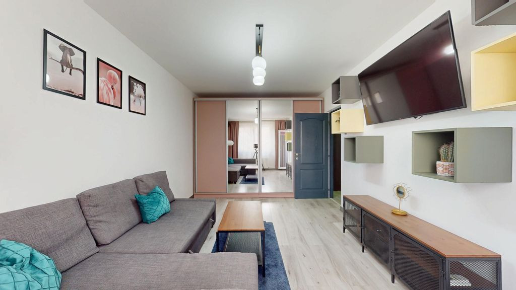 Apartament 2 camere renovat -Piata Resita -Sector 4 - Sos...