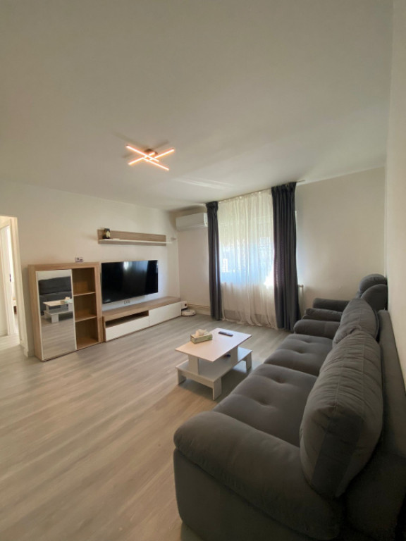 Apartament 2 camere semidecomandat, 50 mp, Craiovita